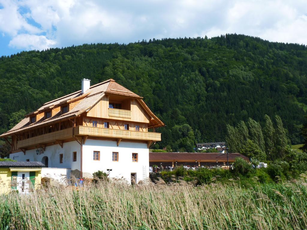 Stiftsschmiede Ossiach Hotell Exteriör bild
