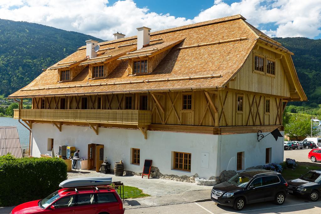 Stiftsschmiede Ossiach Hotell Exteriör bild